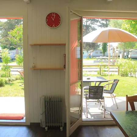 Appart'confort 4 Personnes Parque de Campismo Grandson